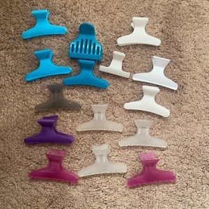Lot of 15 random hair clips